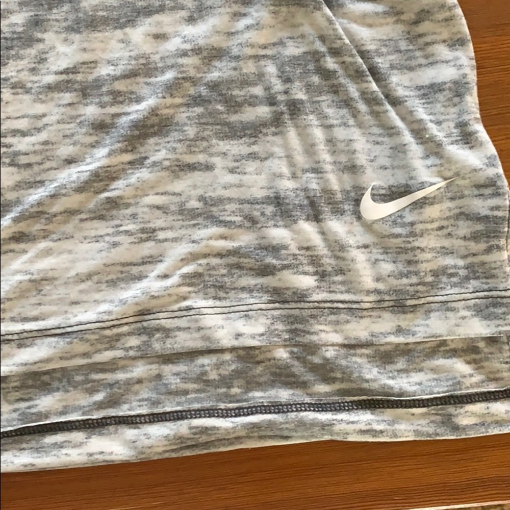 Tank top - Picture 3 of 3